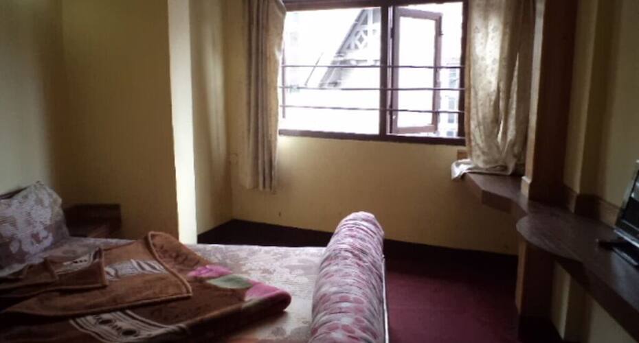 Timber Lodge, Darjeeling 3